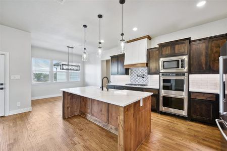 New construction Single-Family house 120 Grace View Road, Weatherford, TX 76088 - photo 8 8