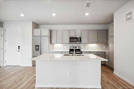 New construction Condo/Apt house 487 Interlocken Boulevard, Unit 210, Broomfield, CO 80021 - photo 6 6