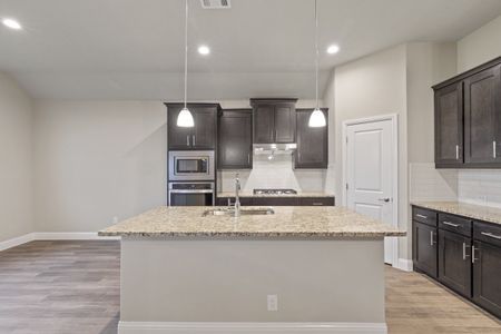 New construction Single-Family house 821 Hat Creek Drive, Midlothian, TX 76065 - photo 67 67