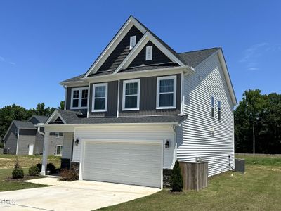 New construction Single-Family house 115 Thompson Drive, Selma, NC 27576 - photo 2 2