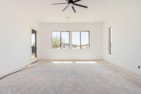New construction Single-Family house 31730 N 169Th Avenue, Surprise, AZ 85387 - photo 11 11