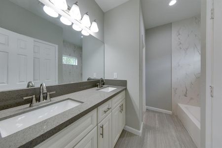 New construction Single-Family house 4743 Bricker Street, Houston, TX 77033 - photo