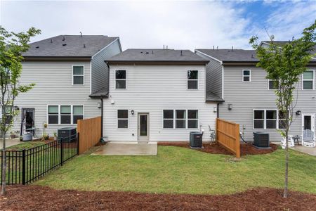 New construction Townhouse house 325 Hayden Circle, Woodstock, GA 30189 - photo 31 31