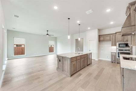 New construction Single-Family house 293 Sparkling Springs Drive, Waxahachie, TX 75165 Caraway- photo 17 17