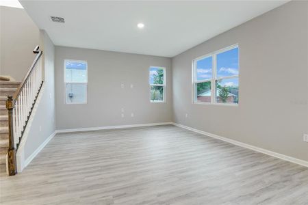 New construction Single-Family house 939 Blue Creek Drive, Haines City, FL 33844 Pine- photo 9 9
