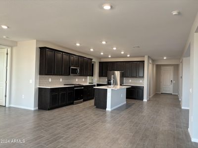 New construction Single-Family house 17765 W Superior Avenue, Goodyear, AZ 85338 - photo 9 9