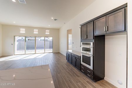 New construction Single-Family house 21361 W Meadowbrook Avenue, Buckeye, AZ 85396 - photo 16 16