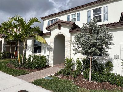 New construction Townhouse house 2335 Nw 122Nd Ter, Miami, FL 33167 - photo 0