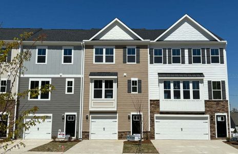 New construction Multi-Family house 818 Parc Townes Drive, Wendell, NC 27591 Linville- photo