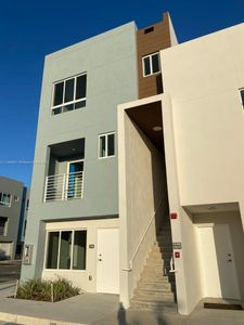 New construction Condo/Apt house 2561 Northeast 193rd Street, Unit 1202, Miami, FL 33180 - photo 2 2