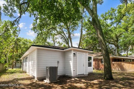 New construction Single-Family house 815 Fernway Street, Jacksonville, FL 32208 - photo 4 4