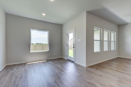 New construction Single-Family house 114 Beveridge, Seguin, TX 78155 Kennedy Homeplan- photo 9 9