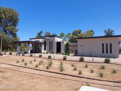 New construction Single-Family house 11409 N Saint Andrews Way, Scottsdale, AZ 85254 - photo 0 0