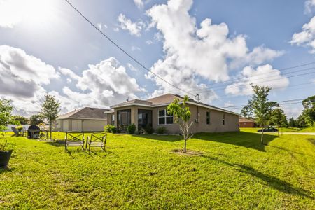 New construction Single-Family house 1085 Sw Paar Drive, Port Saint Lucie, FL 34953 - photo 15 15