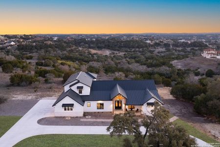 New construction Single-Family house 1033 Mystic Pkwy, Spring Branch, TX 78070 - photo 0