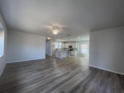 New construction Single-Family house 124 Pentro Path, Georgetown, TX 78626 - photo 2 2