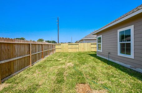 New construction Single-Family house 12215 Timber Estate Drive, Houston, TX 77014 - photo 30 30