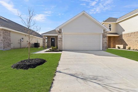 New construction Single-Family house 415 Woodhouse Way, Everman, TX 76140 The Grove- photo