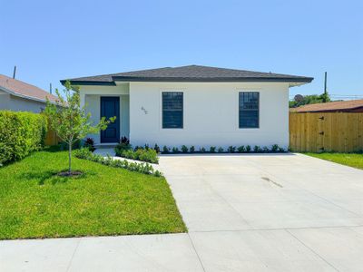 New construction Single-Family house 610 57Th Street, West Palm Beach, FL 33407 - photo 0