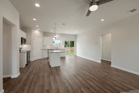 New construction Single-Family house 7419 Buckskin, San Antonio, TX 78227 - photo 2 2