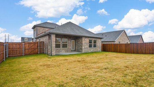 New construction Single-Family house 640 New Dawn Drive, Lavon, TX 75166 - photo 47 47