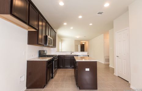 New construction Single-Family house 741 Heartseed Avenue, New Braunfels, TX 78130 - photo 1 1