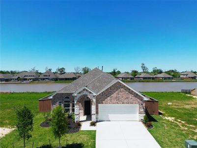 New construction Single-Family house 120 Water Grass Trail, Clute, TX 77531 The Aintree- photo 2 2