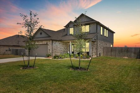 New construction Single-Family house 7319 Hillside Avenue, Mont Belvieu, TX 77523 - photo 5 5