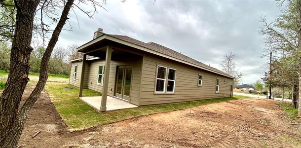 New construction Single-Family house 138 E Pauwela Ln, Bastrop, TX 78602 - photo 5 5