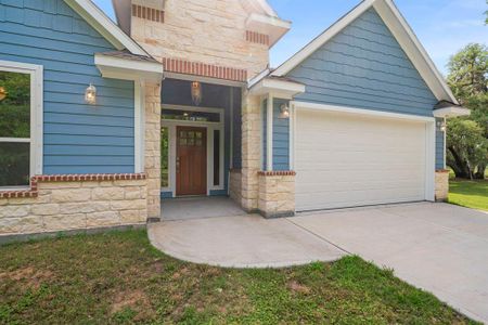 New construction Single-Family house 374 Cattle Drive Trail, Angleton, TX 77515 - photo