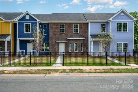 New construction Townhouse house 2033 Catherine Simmons Avenue, Charlotte, NC 28216 - photo 0 0