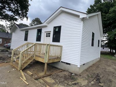 New construction Single-Family house 811 Second Avenue, Smithfield, NC 27577 - photo 4 4