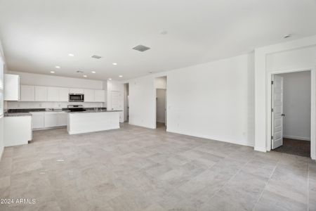 New construction Single-Family house 39950 W Hillman Drive, Maricopa, AZ 85138 - photo 4 4