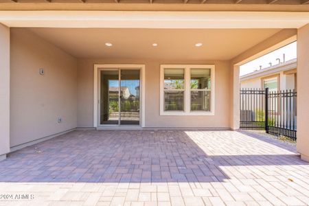 New construction Townhouse house 440 E Citrus Hollow Way, Queen Creek, AZ 85140 - photo 36 36