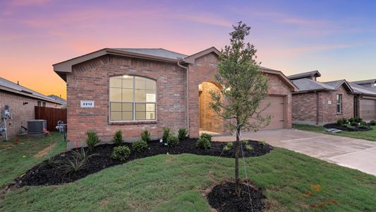 New construction Single-Family house Starkville, 101 Tyler Street, Grandview, TX 76050 - photo