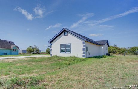 New construction Single-Family house 125 Flor Del Sol, San Antonio, TX 78264 - photo 0