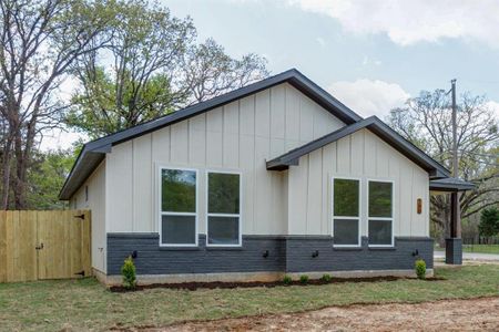 New construction Single-Family house 150 Bandera Circle, Payne Springs, TX 75156 - photo 2 2