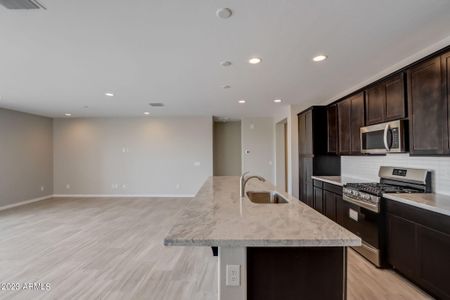 New construction Single-Family house 41000 W Agave Road, Maricopa, AZ 85138 Villagio Series - Belice- photo 3 3