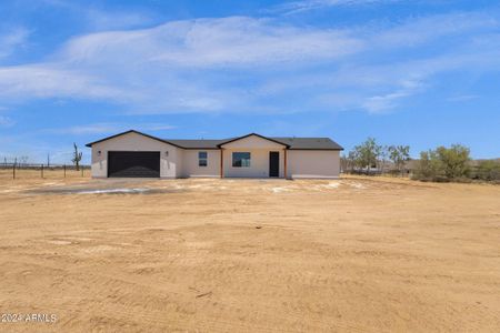 New construction Single-Family house 57812 W Fulcar Road, Maricopa, AZ 85139 - photo 8 8
