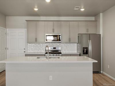 Vive on Via Varra: The Meadow Collection by Meritage Homes in Broomfield - photo 12 12