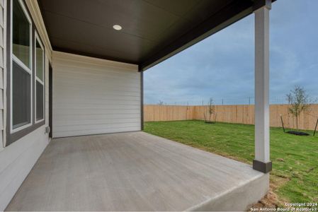 New construction Single-Family house 7106 Sycamore Pass, San Antonio, TX 78252 Brodie Homeplan- photo 24 24