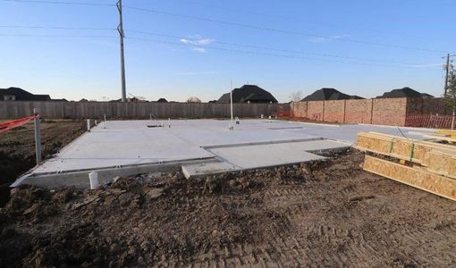 New construction Single-Family house 1762 Lake Crest Lane, Friendswood, TX 77546 Sapphire- photo 18 18