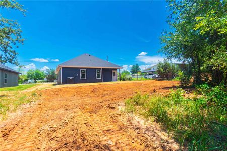 New construction Single-Family house 6008 S Lakeside Hills Court, Granbury, TX 76048 - photo 27 27