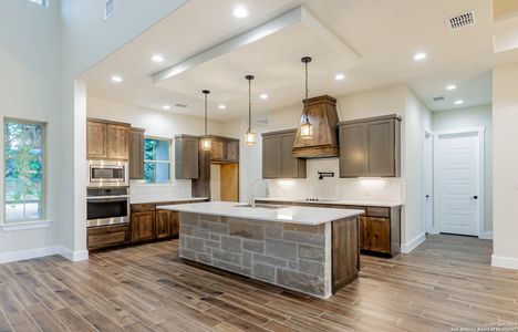 New construction Single-Family house 184 Crescent Ridge, Adkins, TX 78101 - photo 8 8