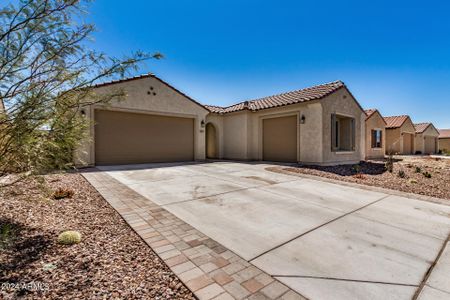 New construction Single-Family house 2373 N Riverside Drive, Florence, AZ 85132 - photo 5 5