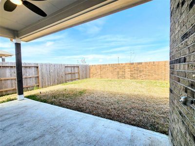 New construction Single-Family house 1723 Warm Breeze Drive, Angleton, TX 77515 - photo 8 8