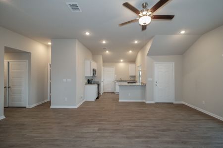 New construction Single-Family house 5518 Coral Valley, San Antonio, TX 78242 - photo 15 15