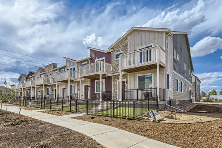 New construction Townhouse house 2904 South Flat Circle, Longmont, CO 80503 - photo 0