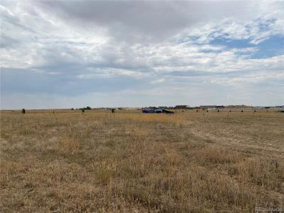 New construction Single-Family house 1096 N Shoshone Court, Strasburg, CO 80136 - photo 44 44