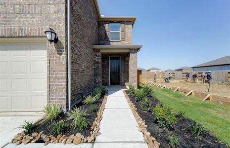 New construction Single-Family house 8222 Leisure Point Drive, Cypress, TX 77433 - photo 1 1
